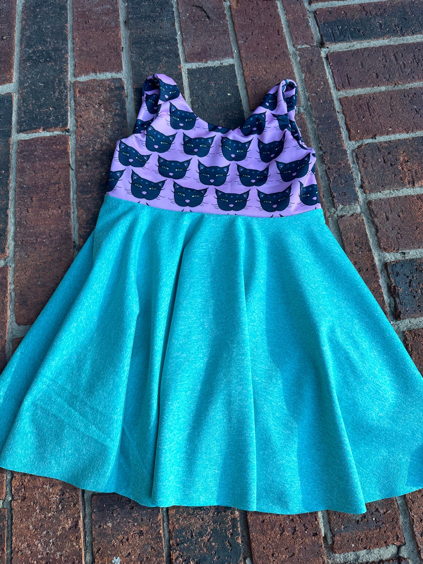 2t kitty dress