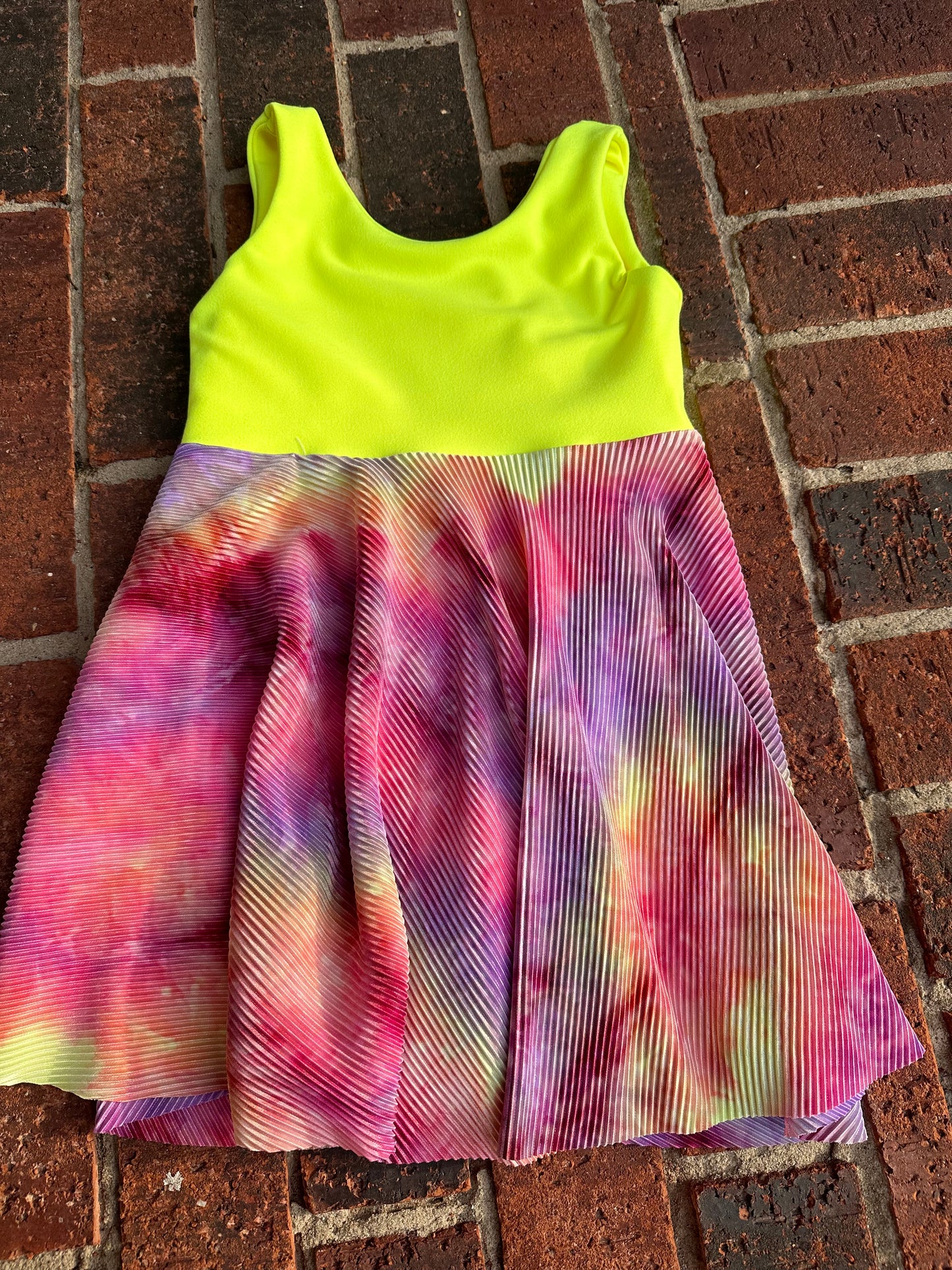 2t bright dress
