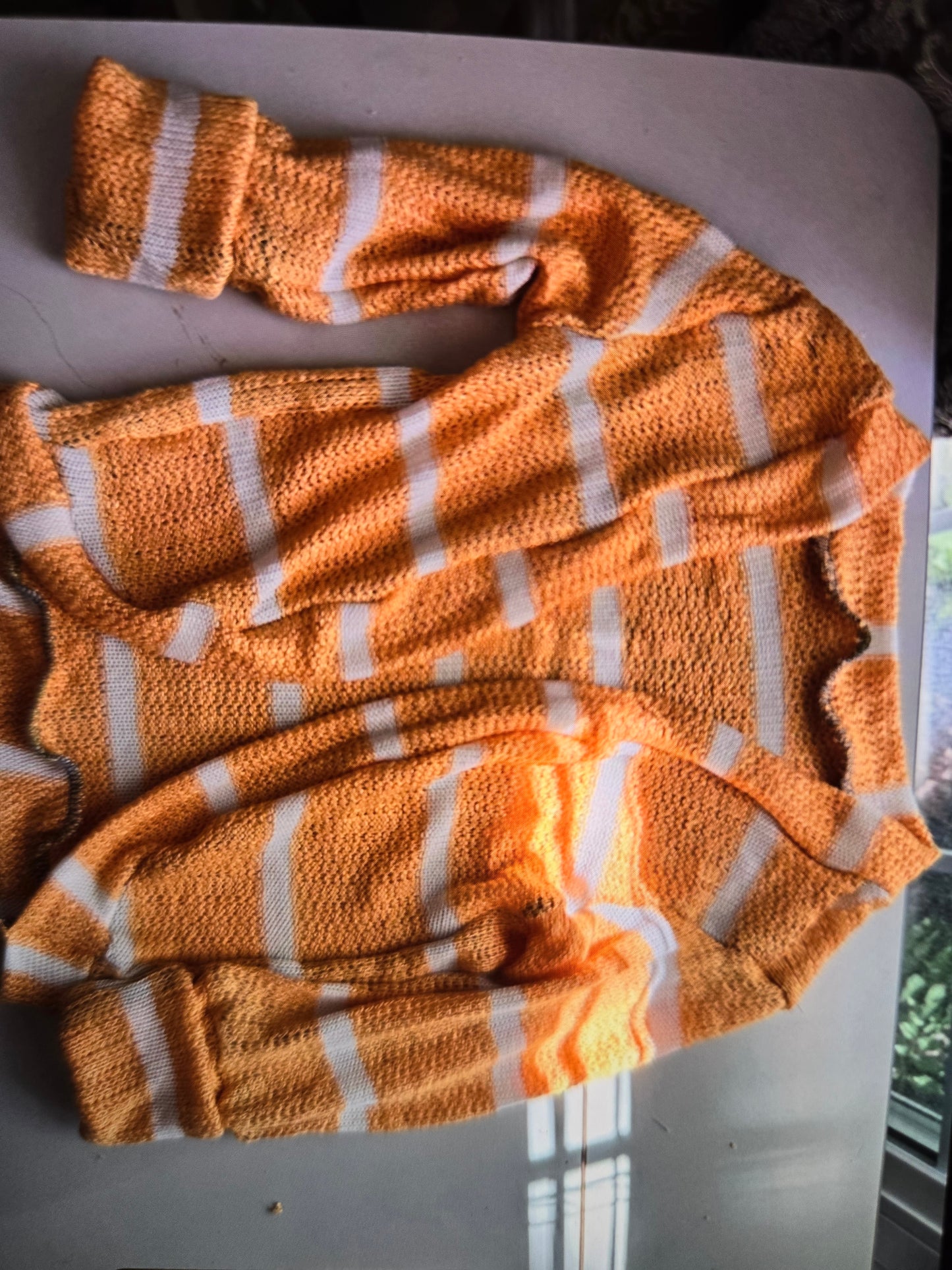 Orange white flawed 5t
